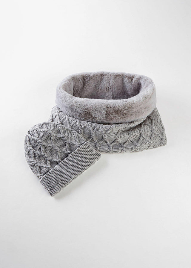 Šal ovratnik in čepica
