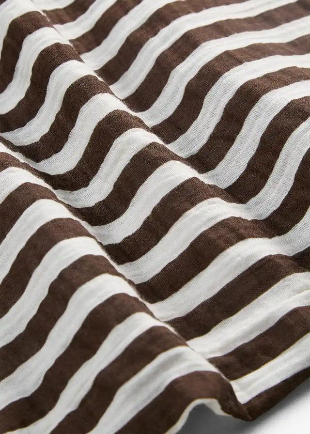 26032690