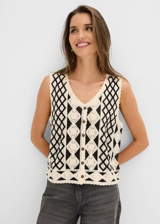 26081189