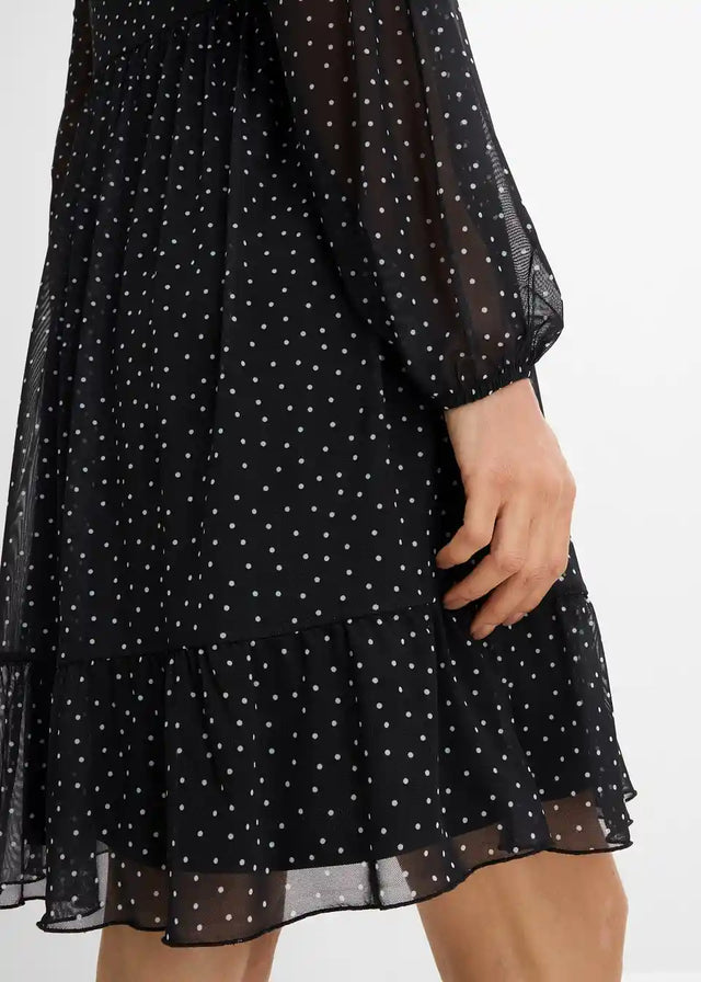 26082212