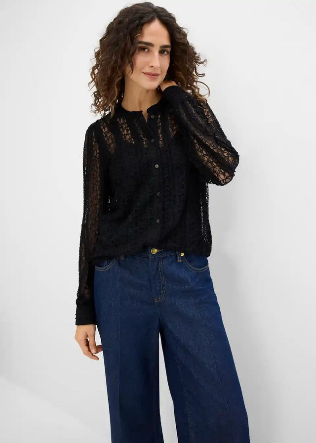 26090406