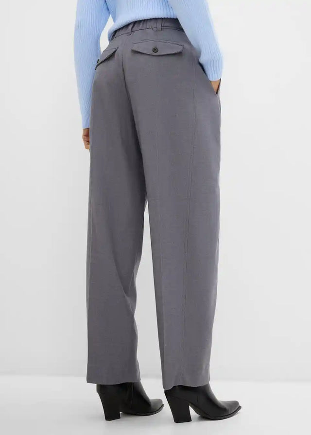 26105637