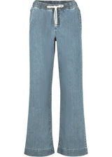 Kavbojke s širokimi hlačnicami s srednje visokim pasom in stretch materialom