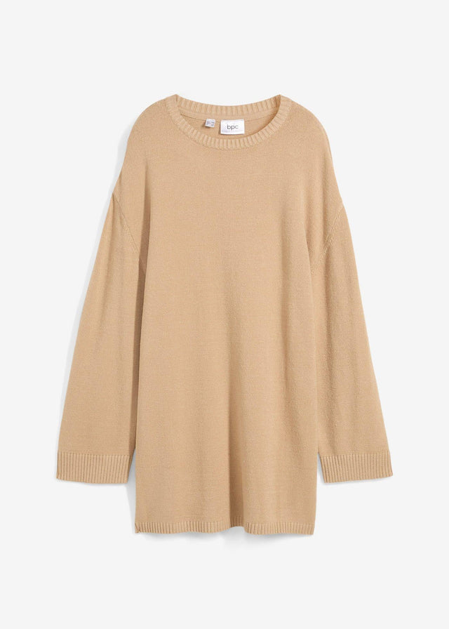 Dolg fino pleten pulover s stranskimi razporki iz viskozne mešanice