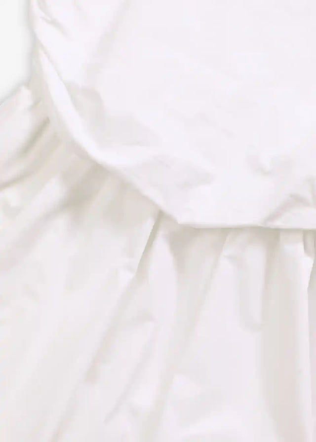 25040300