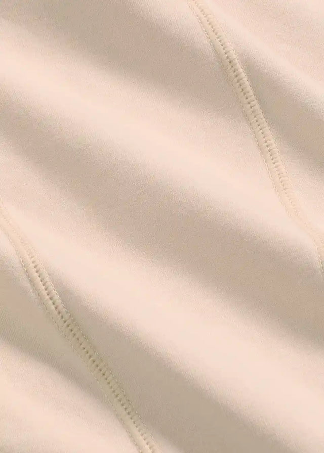 25086902