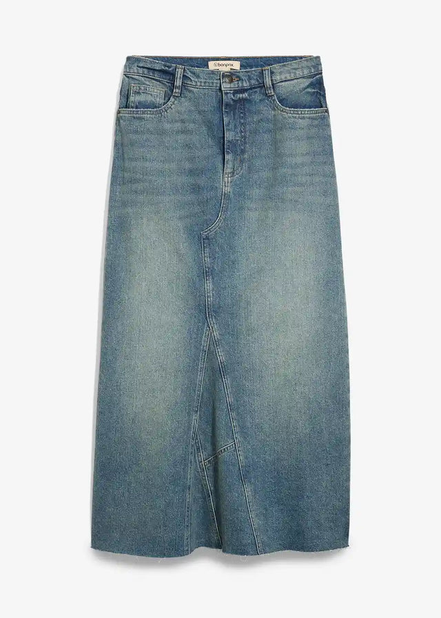 25097629