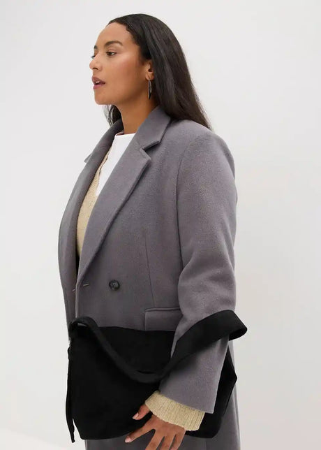 25108116