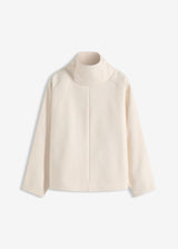 Pulover s puli ovratnikom