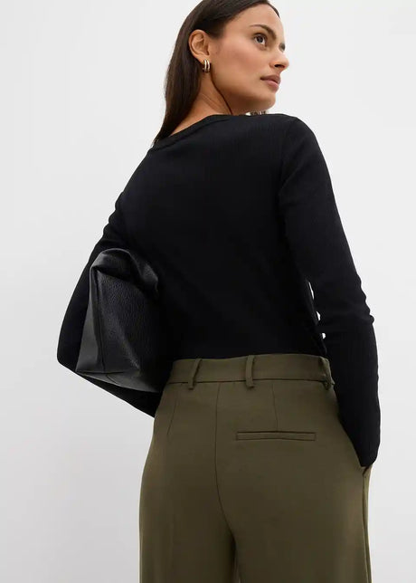 25135137