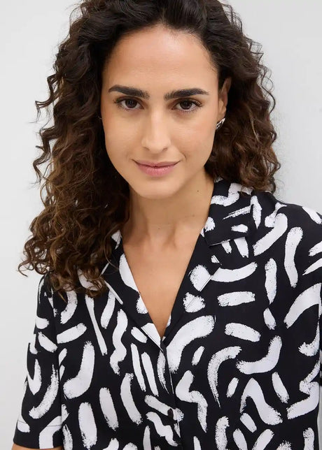 26006198
