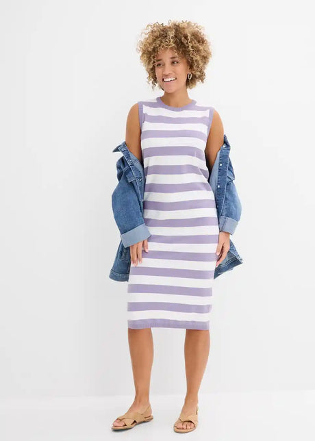 26019121