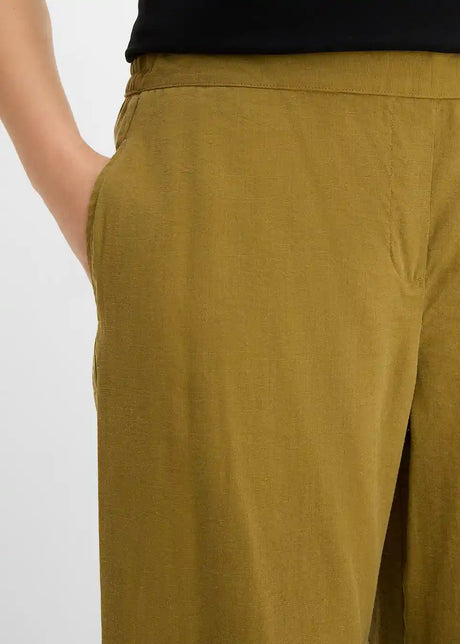 26031527