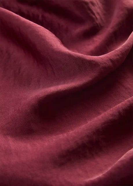 26050440