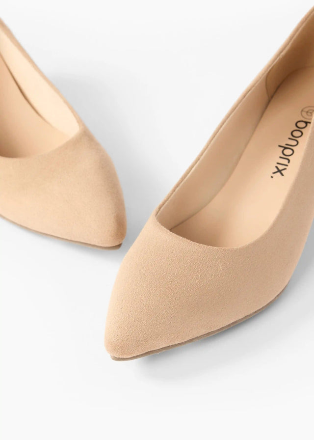 26081411