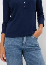 26081804