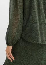 26090423